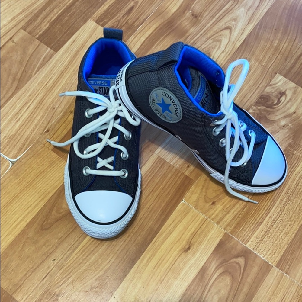 Converse shoe